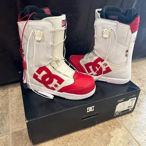 DC Avaris Men’s Snowboard Boot - NWOT - Size 13